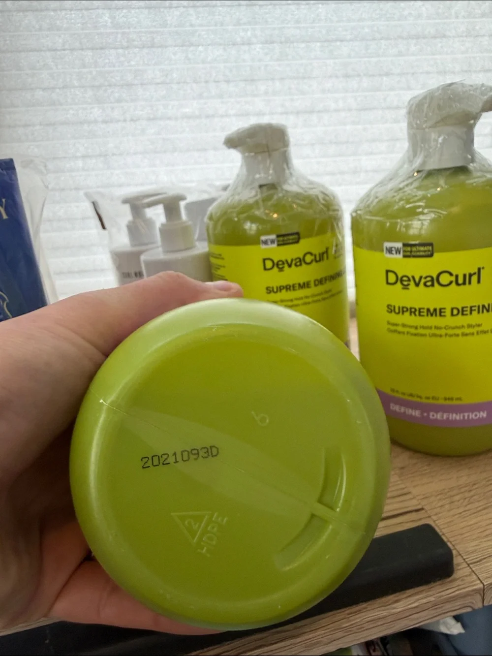 *NEW*32 oz*DevaCurl* LIGHT Defining Gel